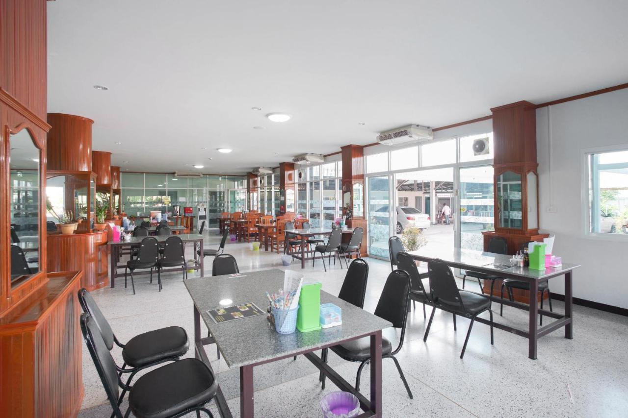 Oyo 75394 Sakthong Grand Hotel เชียงของ ภายนอก รูปภาพ