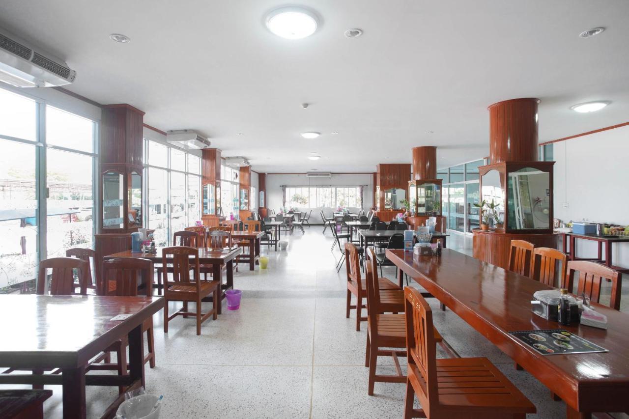 Oyo 75394 Sakthong Grand Hotel เชียงของ ภายนอก รูปภาพ