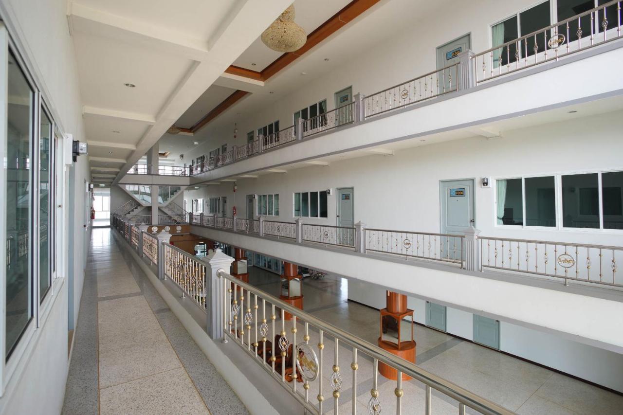Oyo 75394 Sakthong Grand Hotel เชียงของ ภายนอก รูปภาพ
