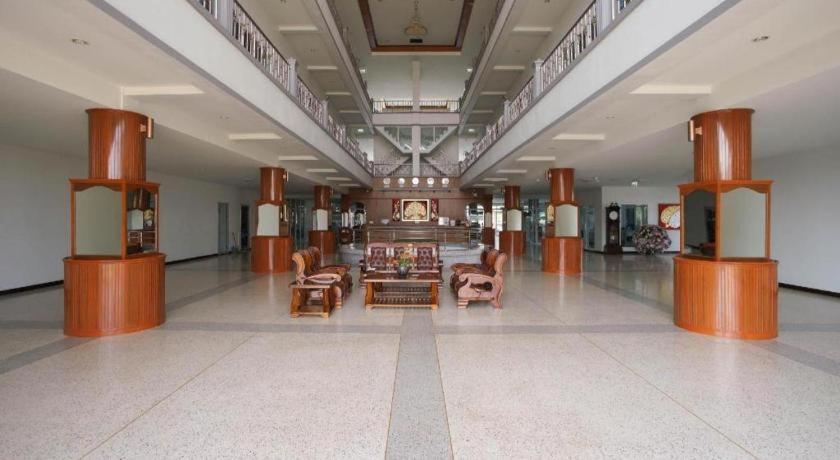 Oyo 75394 Sakthong Grand Hotel เชียงของ ภายนอก รูปภาพ