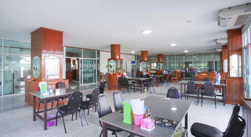 Oyo 75394 Sakthong Grand Hotel เชียงของ ภายนอก รูปภาพ